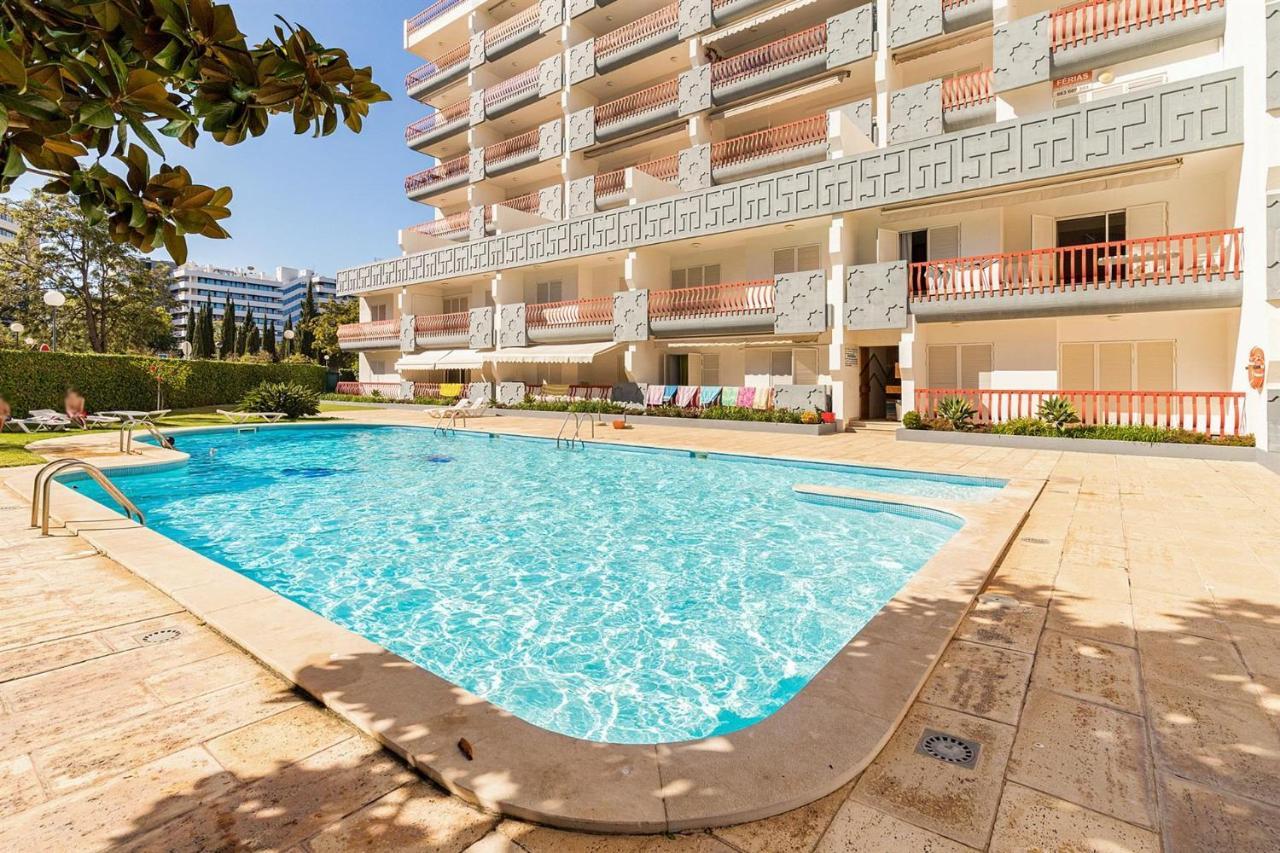 Marina, Av Tivoli 公寓